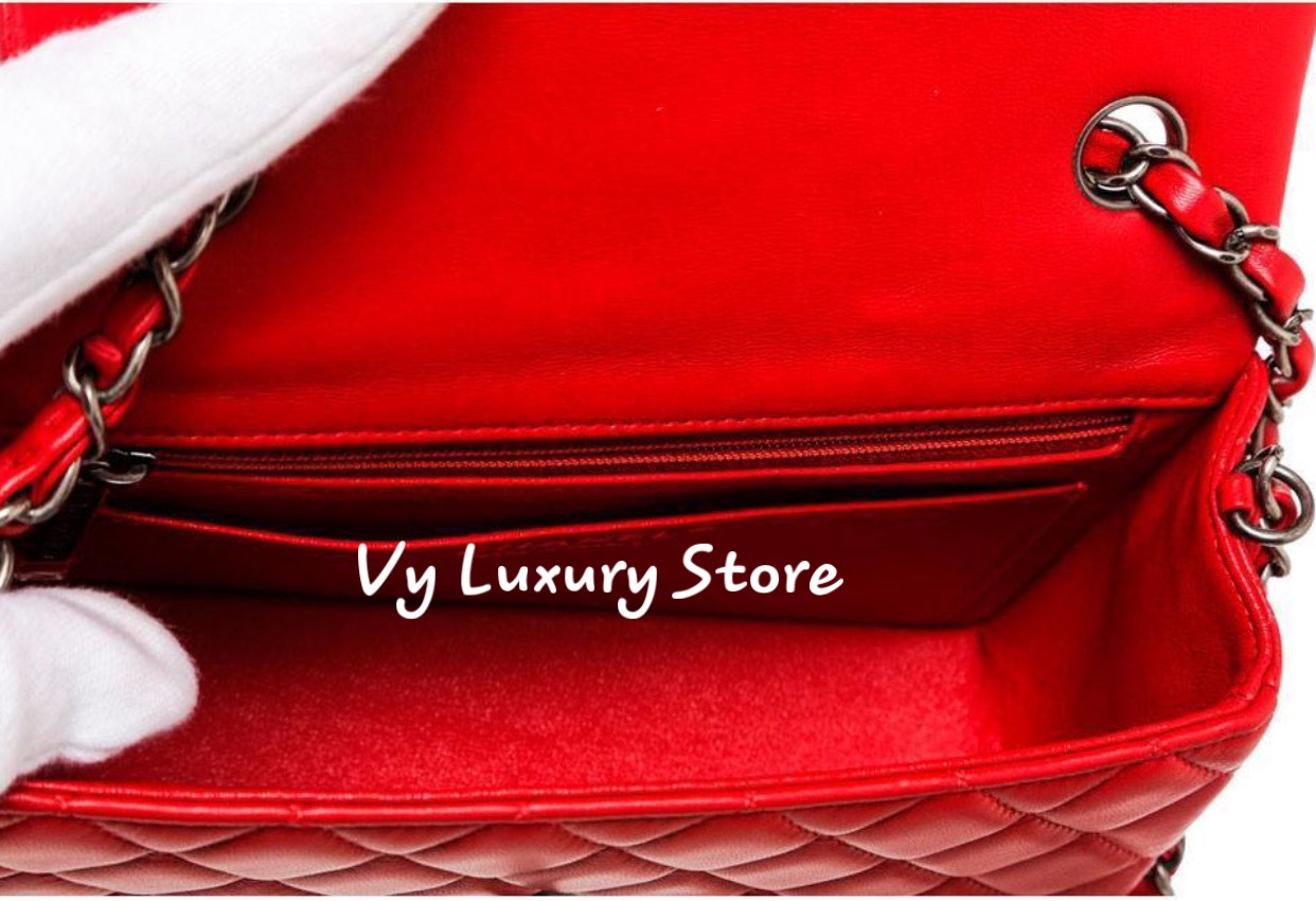 Chiếc Túi Chanel Flap Mini Và Những Điều Chắc Chắn Các Quý Cô Chưa Biết -  Vy Luxury
