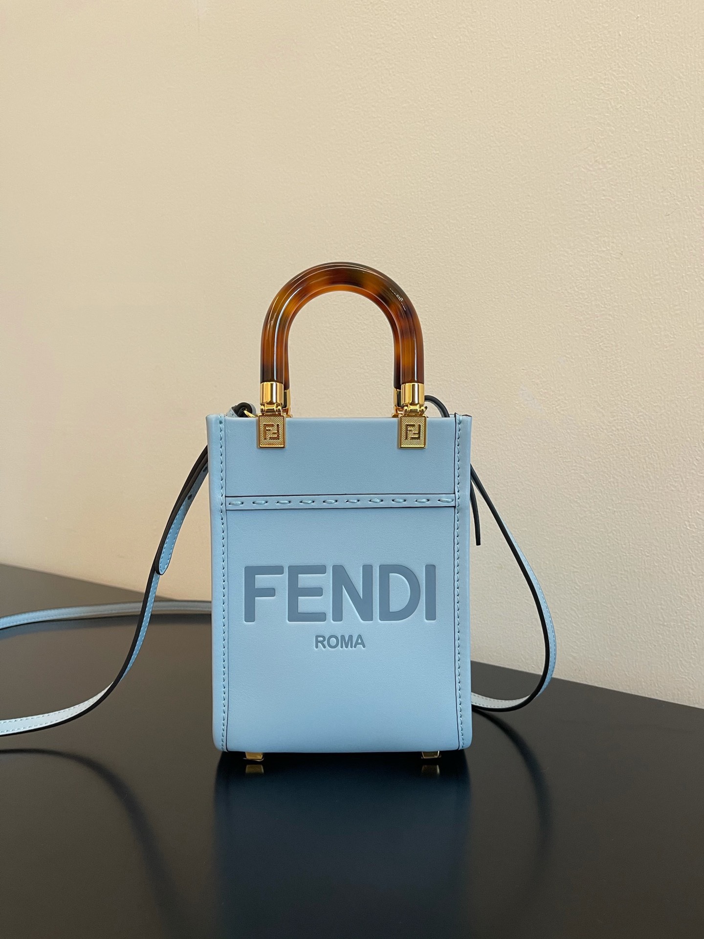 Túi fendi discount